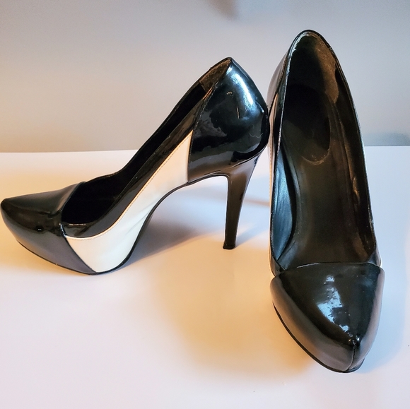 Aldo Black and White Heels - Picture 1 of 4